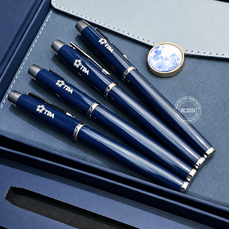 Phụ kiện kèm khăn Giftset Sổ Bút Chạm Office 01