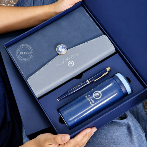 Giftset Sổ Bút Bình Chạm Office